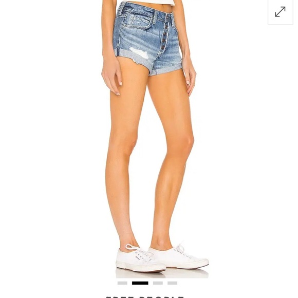 x We The Free Romeo Rolled Cut Off Short in Vintage Denim, Size 25 - Picture 7 of 7